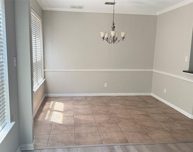 2108 Harris Place - Photo Thumbnail 21