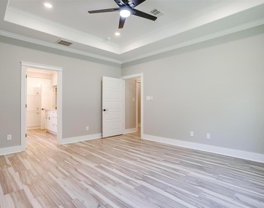 908 Meadowlark Lane - Photo Thumbnail 25