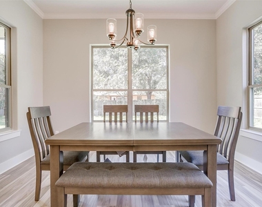 908 Meadowlark Lane - Photo Thumbnail 19