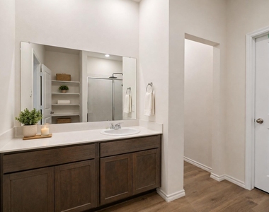 822 Shear Drive - Photo Thumbnail 4