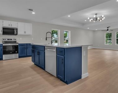 1822 Gravley Drive - Photo Thumbnail 5