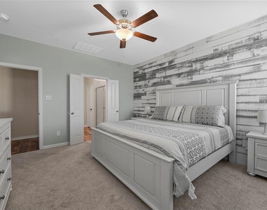 116 Mills Drive - Photo Thumbnail 15
