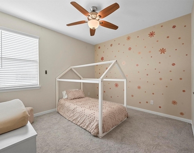 116 Mills Drive - Photo Thumbnail 21