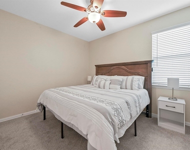 116 Mills Drive - Photo Thumbnail 20