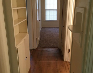 1009 Locust Street - Photo Thumbnail 4