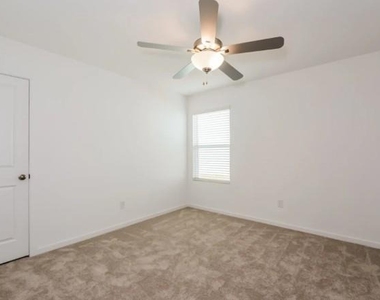 4024 Pleasant Shade Place - Photo Thumbnail 5