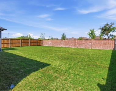 637 Sierra Ridge - Photo Thumbnail 24