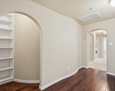 5389 Keswick Drive - Photo Thumbnail 24