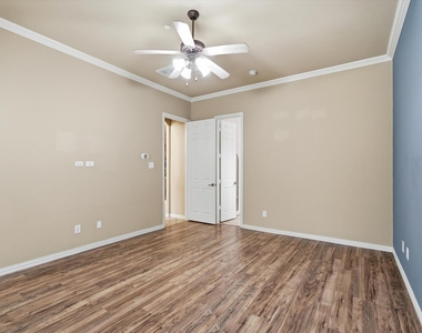 5389 Keswick Drive - Photo Thumbnail 12