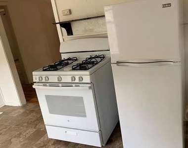 1511 Knight Street - Photo Thumbnail 7