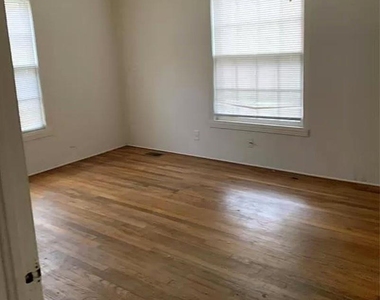 1511 Knight Street - Photo Thumbnail 6