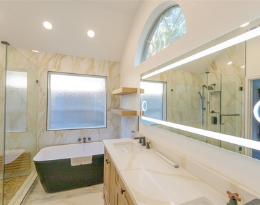 4821 Frost Hollow Drive - Photo Thumbnail 24