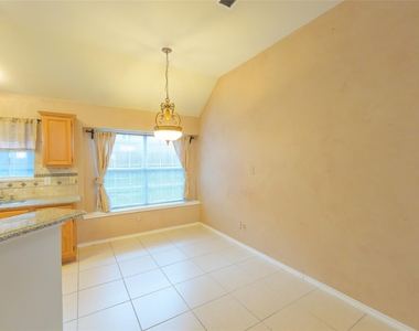 4821 Frost Hollow Drive - Photo Thumbnail 18
