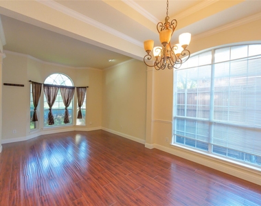 4821 Frost Hollow Drive - Photo Thumbnail 5