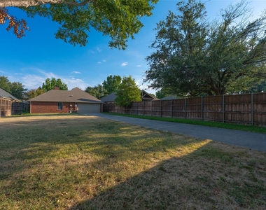 4821 Frost Hollow Drive - Photo Thumbnail 37