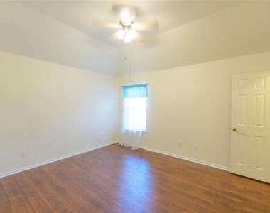 4821 Frost Hollow Drive - Photo Thumbnail 31