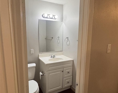 214 E Carolyn Drive - Photo Thumbnail 16