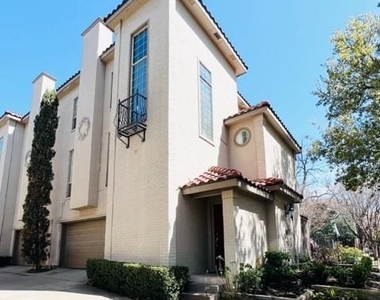 4504 Bowser Avenue - Photo Thumbnail 2