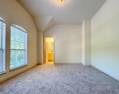 4112 Hearthlight Court - Photo Thumbnail 18