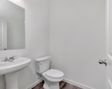 1632 Escondido Drive - Photo Thumbnail 9