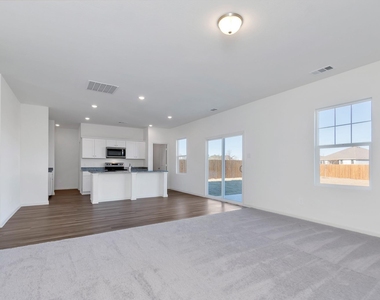 1632 Escondido Drive - Photo Thumbnail 13