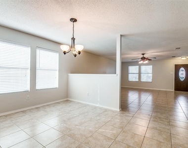2709 Cedar Crest Drive - Photo Thumbnail 7