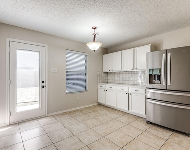 2709 Cedar Crest Drive - Photo Thumbnail 10