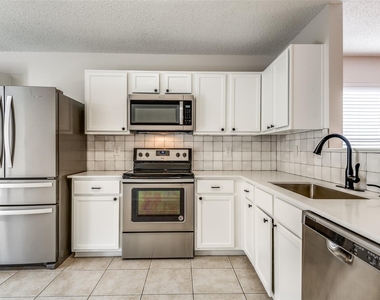 2709 Cedar Crest Drive - Photo Thumbnail 11