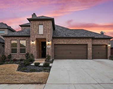 1316 Hudson Lane - Photo Thumbnail 2