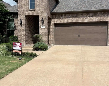 1316 Hudson Lane - Photo Thumbnail 30