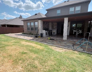1316 Hudson Lane - Photo Thumbnail 26