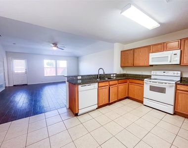 8929 Sagebrush Trail - Photo Thumbnail 4