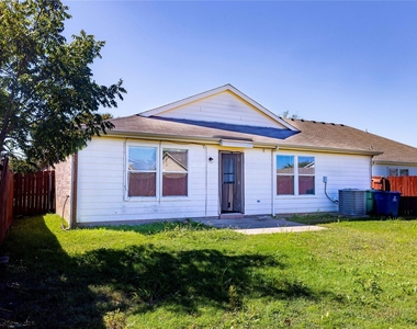 8929 Sagebrush Trail - Photo Thumbnail 14