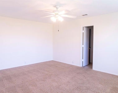 8929 Sagebrush Trail - Photo Thumbnail 7