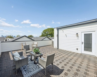5633 Live Oak - Photo Thumbnail 16