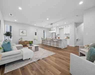 5633 Live Oak - Photo Thumbnail 5