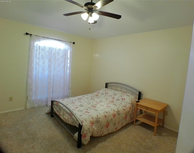11802 Hickory Garden Drive - Photo Thumbnail 7