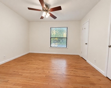 10642 Galena Street - Photo Thumbnail 13