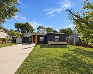 10642 Galena Street - Photo Thumbnail 2