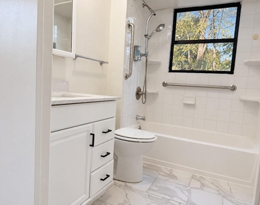 10642 Galena Street - Photo Thumbnail 15