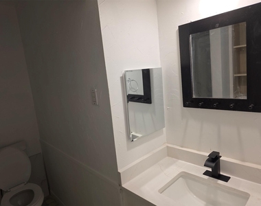 714 Timberlake Circle - Photo Thumbnail 14
