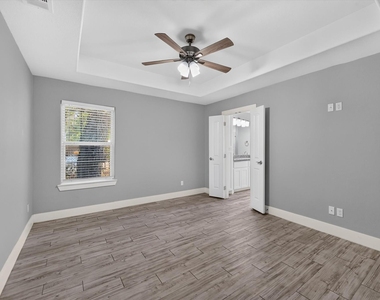 430 W Morgan Street - Photo Thumbnail 13
