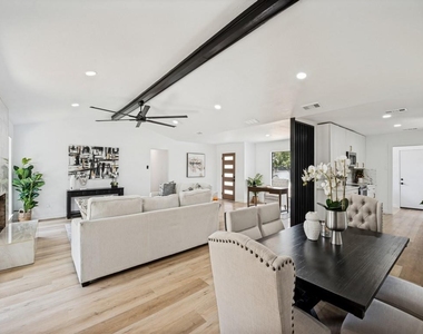 8100 Bobwhite Drive - Photo Thumbnail 10