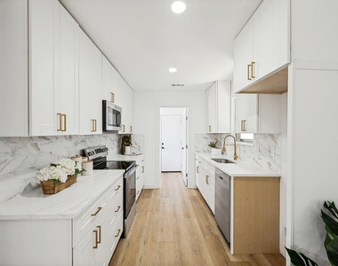 8100 Bobwhite Drive - Photo Thumbnail 3