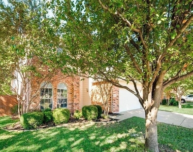 313 Londonderry Lane - Photo Thumbnail 1