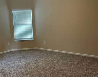 2252 Cashmere Way - Photo Thumbnail 19