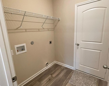 2252 Cashmere Way - Photo Thumbnail 2