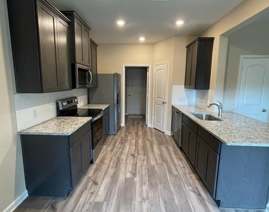 2252 Cashmere Way - Photo Thumbnail 10