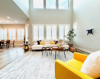 3417 Rosebud Park Lane - Photo Thumbnail 11