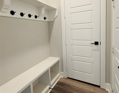 3417 Rosebud Park Lane - Photo Thumbnail 29